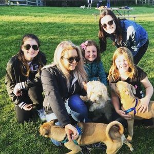 Meet your Posher, Kayla